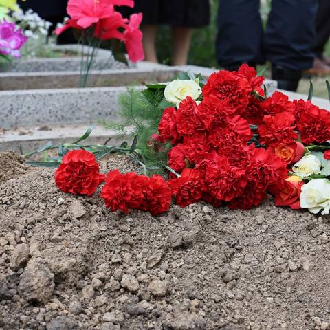 ПЕРЕЗАХОРОНИЛИ КРАСНОАРМЕЙЦА